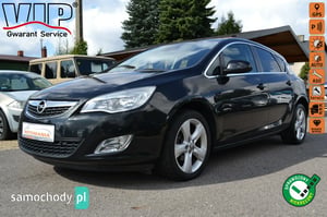 Opel Astra Hatchback 2011