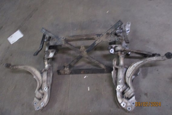 AUDI A4 B8 WÓZEK SANKI PRZÓD