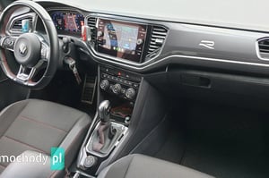 Volkswagen T-Roc SUV 2021