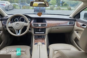 Mercedes-Benz CLS-Klasa Sedan 2011