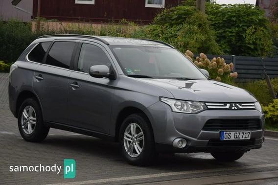 Mitsubishi Outlander SUV 2012