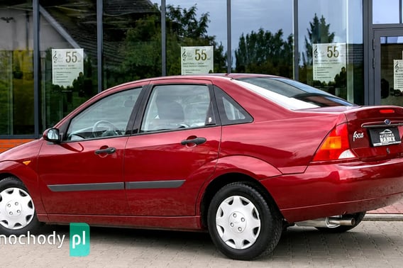 Ford Focus Sedan 1999