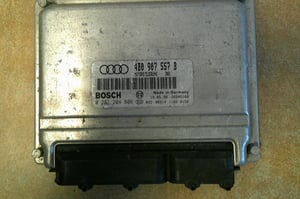 AUDI A4 B5 1,8T STEROWNIK SILNIKA 4B0907557B