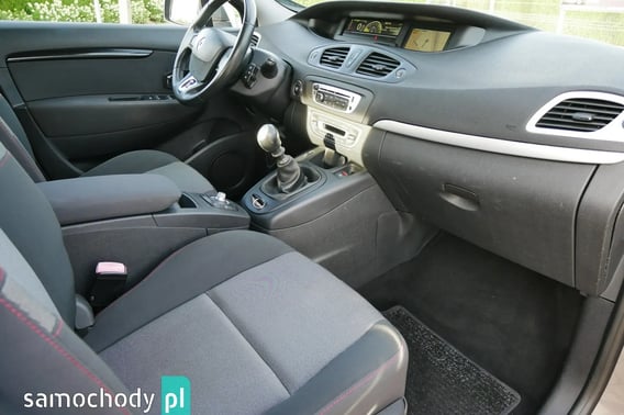 Renault Scenic Minivan 2013