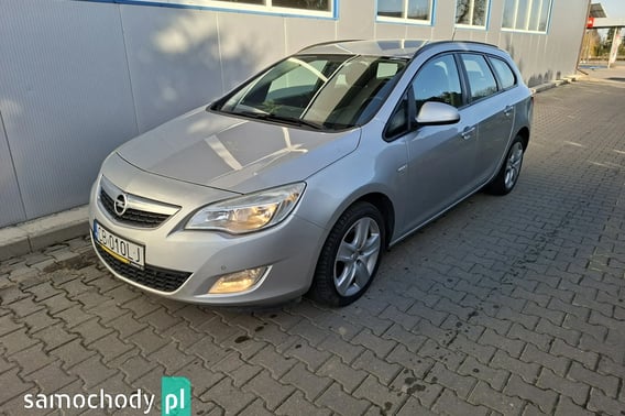 Opel Astra Kombi 2011