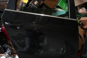 VW PASSAT B7 KOMBI DRZWI TYŁ PRAWE LC9X