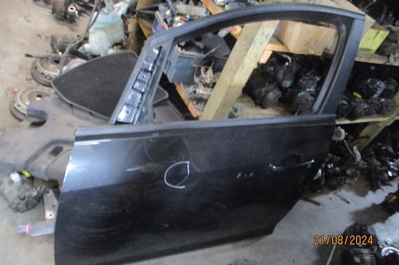 OPEL ASTRA J IV KOMBI DRZWI TYŁ PRAWE Z22C