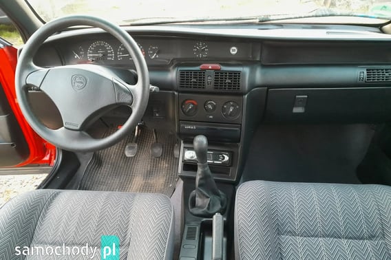 Lancia Delta Hatchback 1996