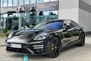 Porsche Panamera Sedan 2021