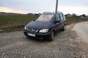 Opel Zafira Minivan 2005