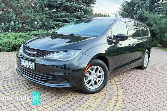 Chrysler Pacifica Minivan 2016