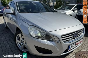 Volvo S60 Sedan 2010