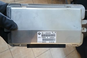 BMW F10 F11 MODUŁ STEROWNIK ZAWIESZENIA PNEUMATYCZNEGO 6798162