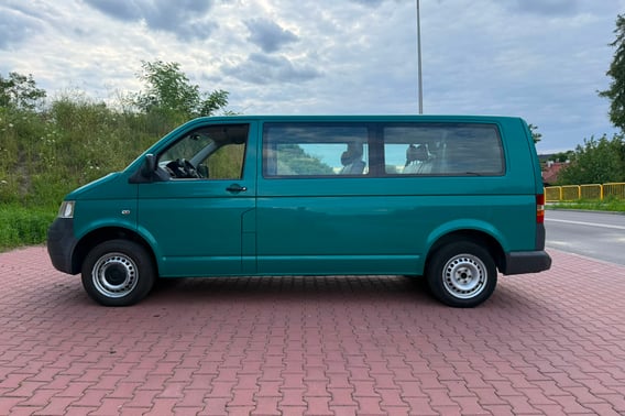 Volkswagen Transporter Kombi 2009