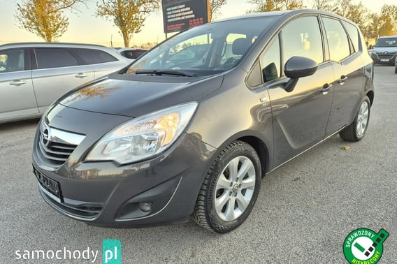 Opel Meriva Minivan 2014