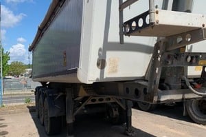 SchmitzCargobull 26m3 2011
