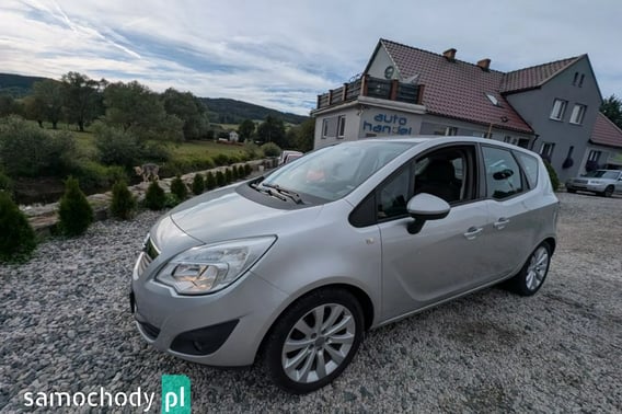 Opel Meriva Minivan 2010