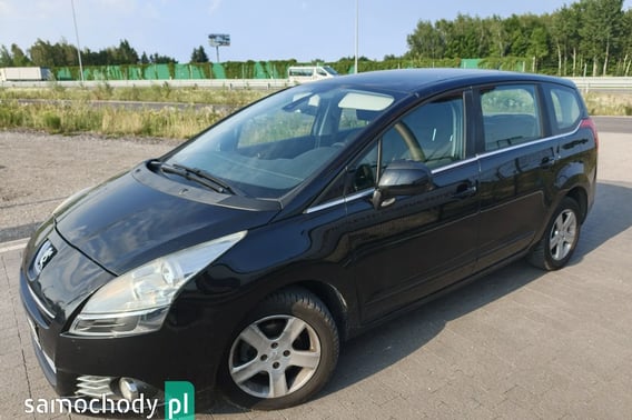 Peugeot 5008 Minivan 2012
