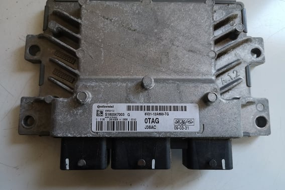 FORD FIESTA MK7 MODUŁ STEROWNIK SILNIKA 8V21-12A650-TG