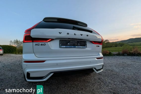 Volvo XC60 SUV 2025