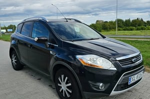Ford Kuga SUV 2010