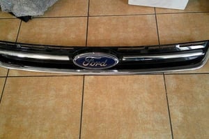 FORD KUGA MK2 ATRAPA CHŁODNICY GRILL CV44-8150-ACW