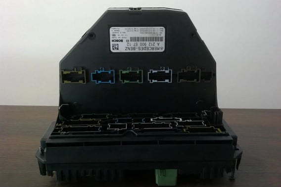 MERCEDES W204 MODUŁ STEROWNIK SAM A2129005712