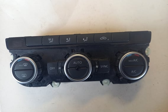 VW TOURAN II PANEL NAWIEWU I KLIMATYZACJI