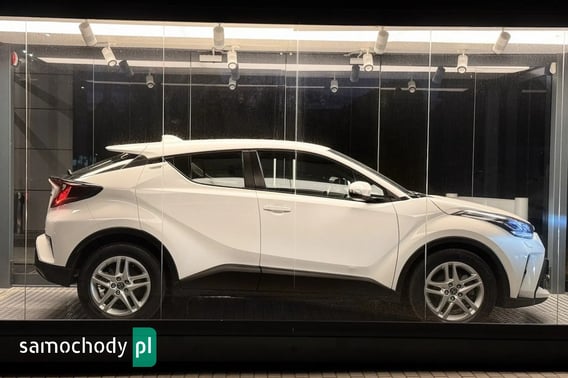 Toyota C-HR SUV 2021