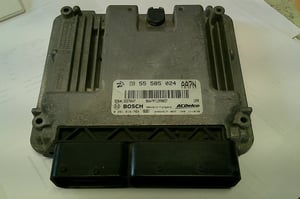 OPEL INSIGNIA A 2,0CDTI STEROWNIK SILNIKA 55585024