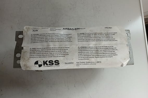 AUDI A5 8T PODUSZKA PASAŻERA 8T0880204H