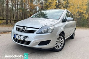 Opel Zafira Minivan 2010