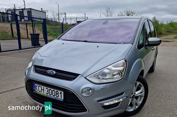 Ford S-Max Minivan 2010