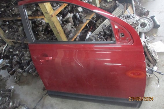 NISSAN QASHQAI J10 LIFT DRZWI TYŁ PRAWE/LEWE NAJ