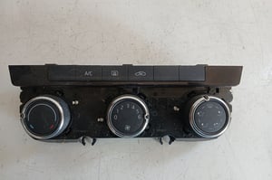 SKODA OCTAVIA III PANEL NAWIEWU I KLIMATYZACJI 5E0820047M