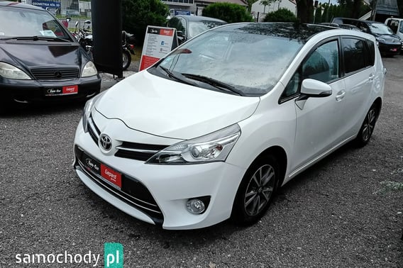 Toyota Verso Minivan 2013