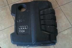 AUDI Q5 80A 2,0TDI POKRYWA GÓRNA SILNIKA