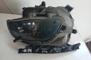 JEEP CHEROKEE KL LAMPA PRZEDNIA PRAWA XENON