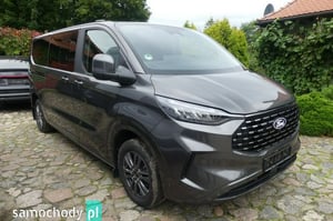 Ford Tourneo Custom Bus 2025