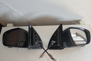 NISSAN J11 LUSTERKO PRAWE/LEWE 16 PIN KY0 EUROPA