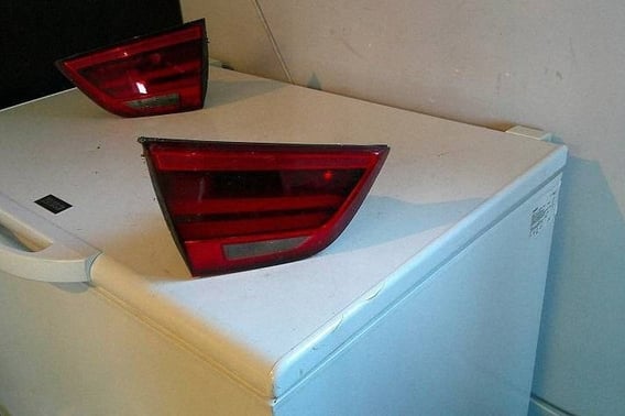 BMW 3 GT F34 LAMPA W KLAPĘ TYŁ LEWA 63217417473