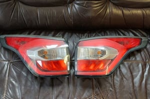 FORD KUGA MK2 ESCAPE LAMPA TYŁ PRAWA LEWA LED USA