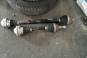 VW GOLF VIII LIFT 2,0TDI PÓŁOS PRZÓD PRAWA 5WA407272H