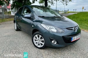 Mazda 2 Crossover 2011