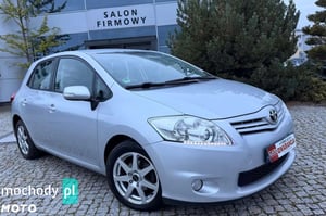 Toyota Auris Hatchback 2014
