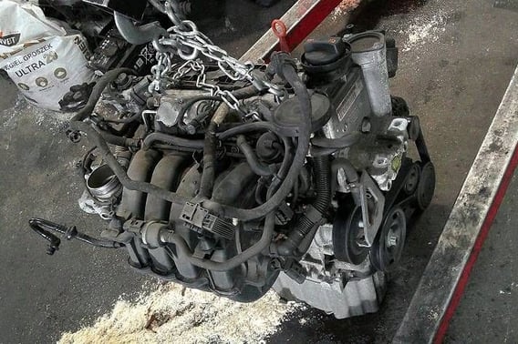 VW GOLF V PLUS 1,6FSI SILNIK BLF KOMPLETNY