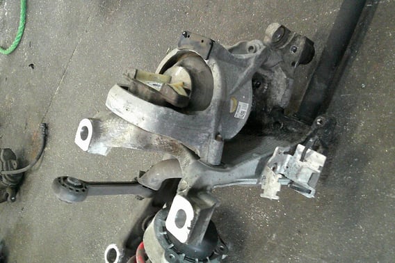 AUDI A4 B9 PODUSZKA SILNIKA PRAWA 8W0199372CD LEWA 8W0199371AT