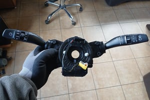 KIA STONIC I PRZEŁĄCZNIK ZESPOLONY 93404-H8960