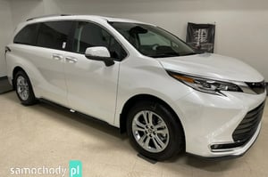 Toyota Sienna Van 2023