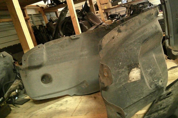 VW AMAROK 2H NADKOLE PRZÓD PRAWE 2H0809962B